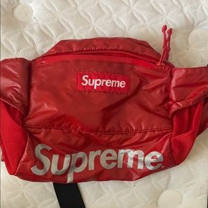 Supreme Waist Bag / Fanny Pack